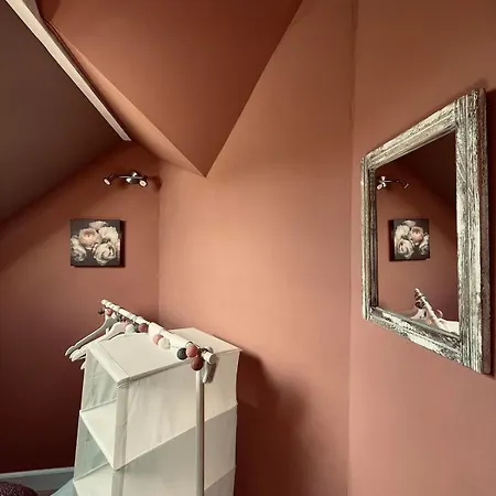 L'abri De La Chouette - Au Pays Des Collines - Gr129