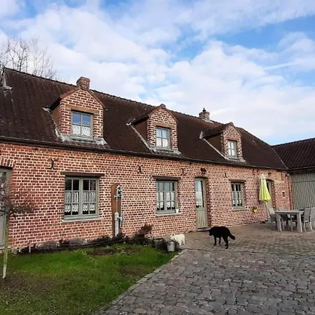 L'abri De La Chouette - Au Pays Des Collines - Gr129 * Frasnes-lez-Anvaing